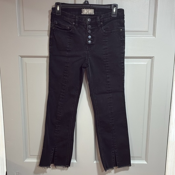 Free People Wide Crop Leg jean Black women size 28 Button Fly Slits Leg - Picture 1 of 15